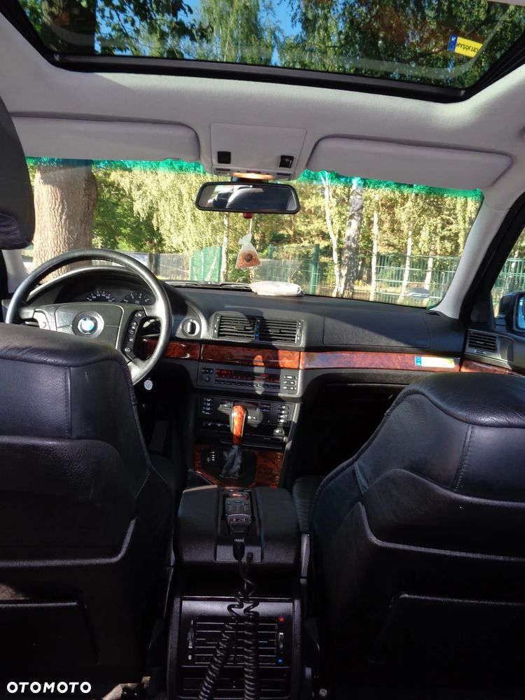 BMW Seria 5 - 37