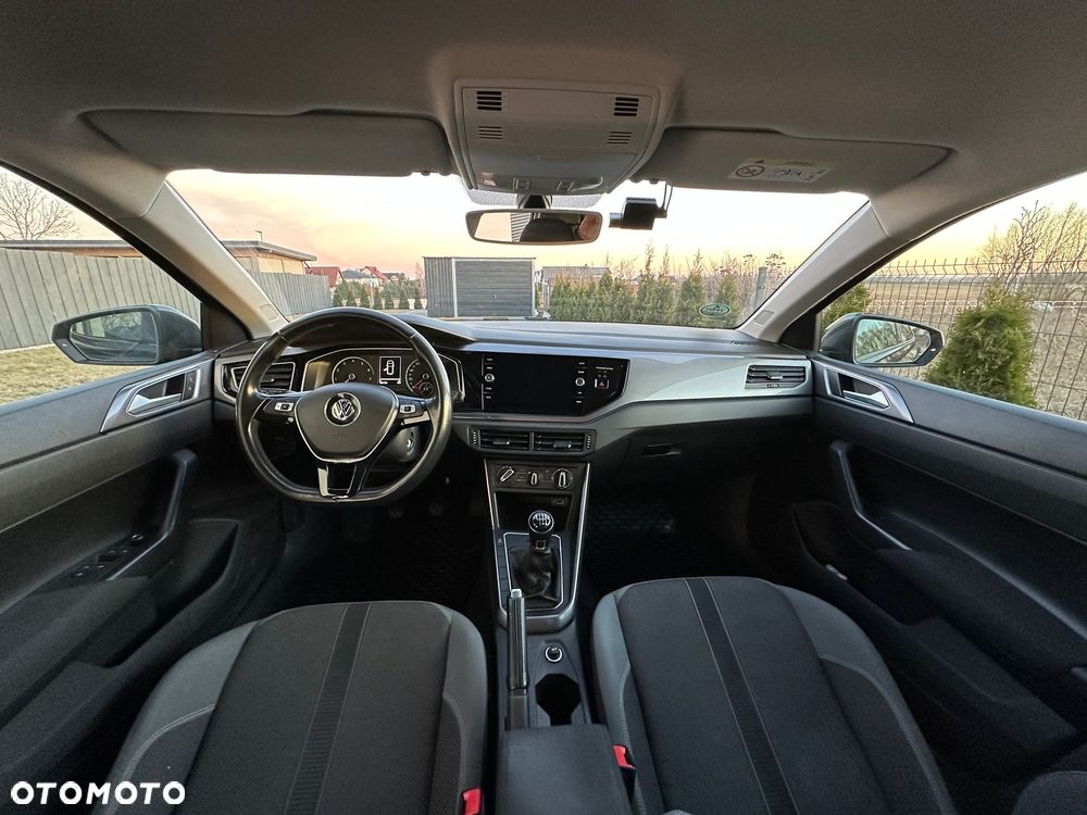Volkswagen Polo - 8