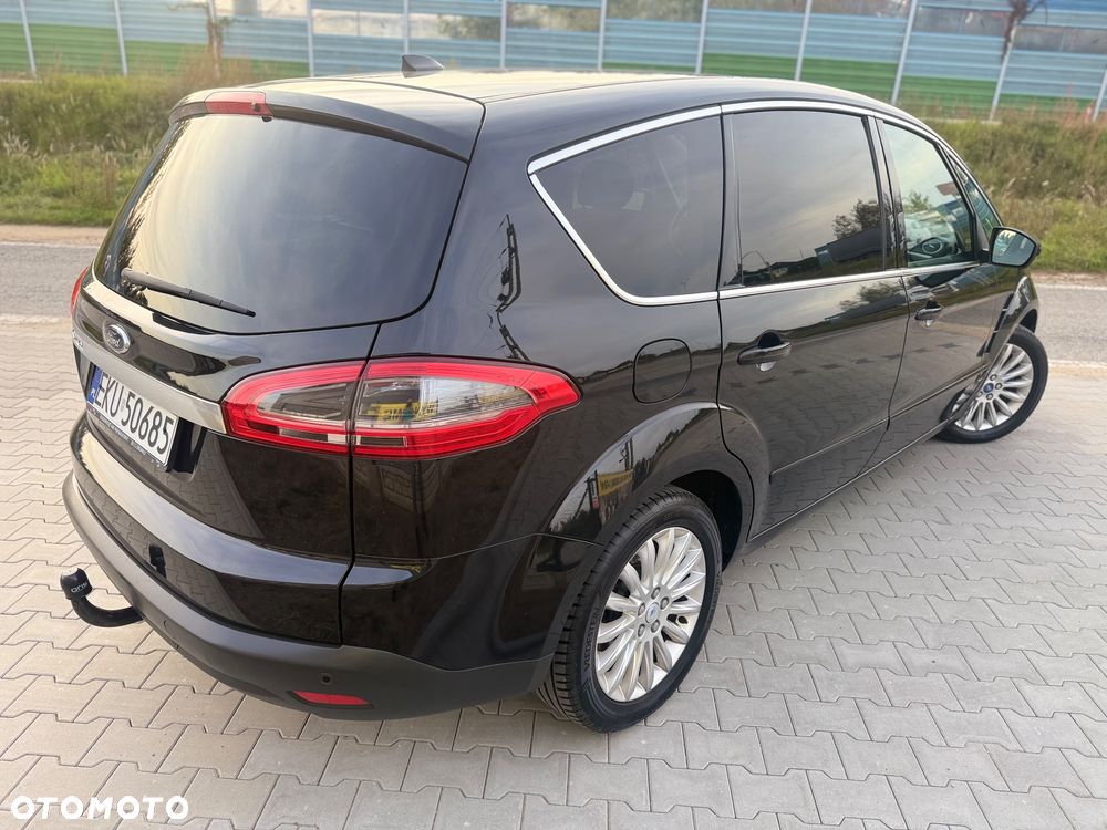 Ford S-Max - 12