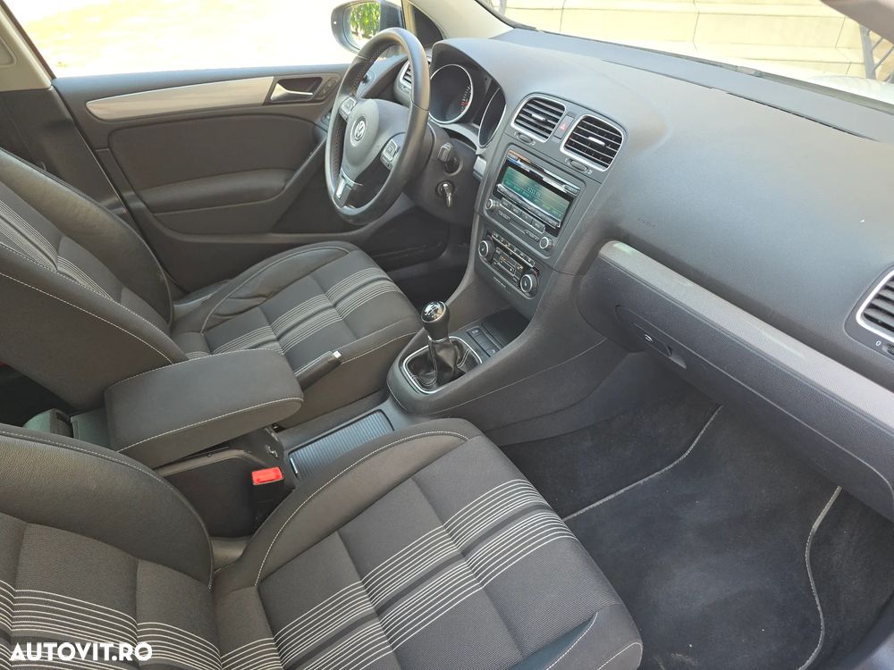 Volkswagen Golf 1.4 TSI MATCH - 8
