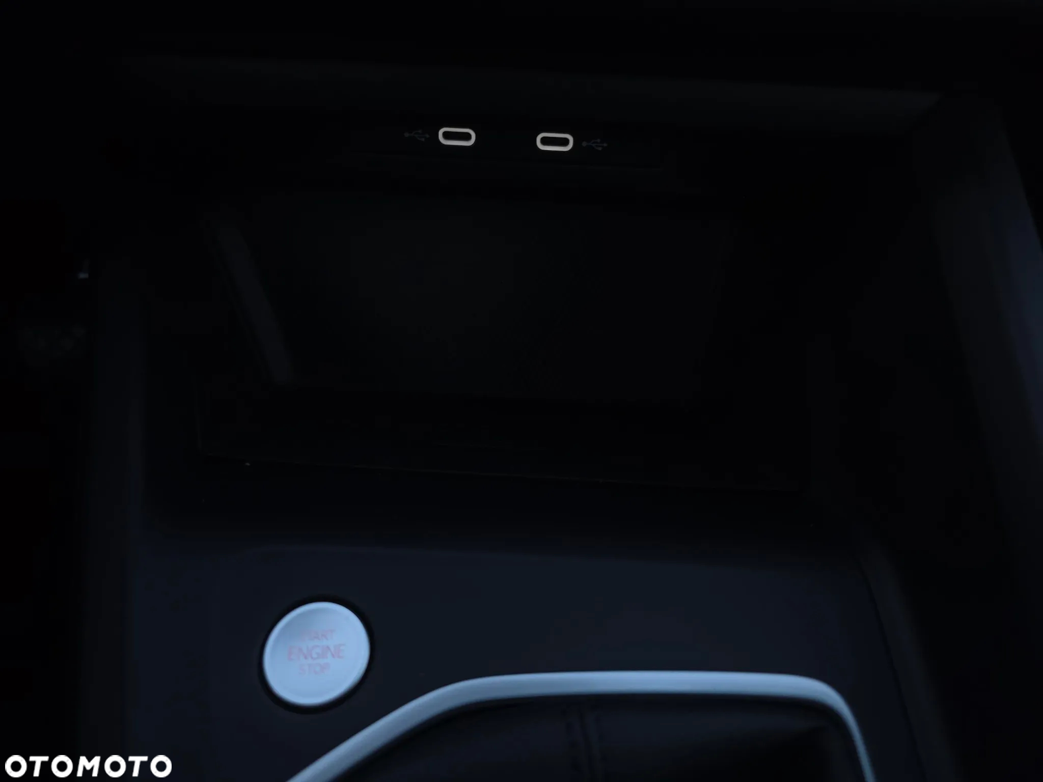 Volkswagen Golf VIII 2.0 TDI Life - 23