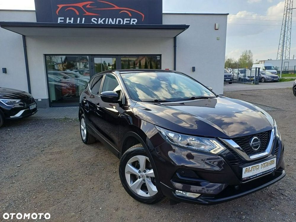 Nissan Qashqai 1.3 DIG-T N-Connecta - 1