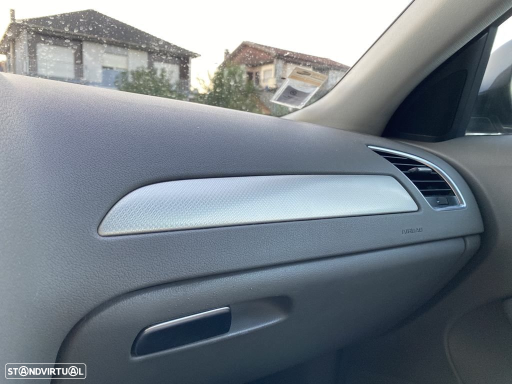 Audi A4 2.0 TDI Business Line Advance - 30