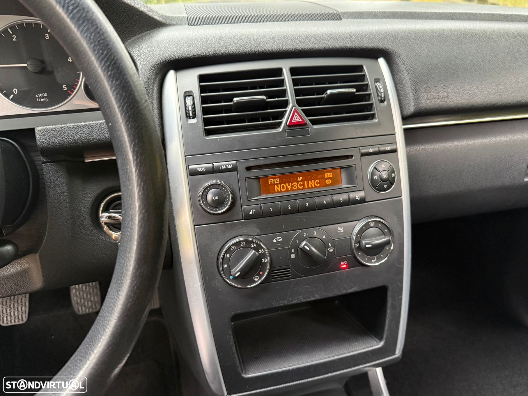Mercedes-Benz B 180 CDi - 14