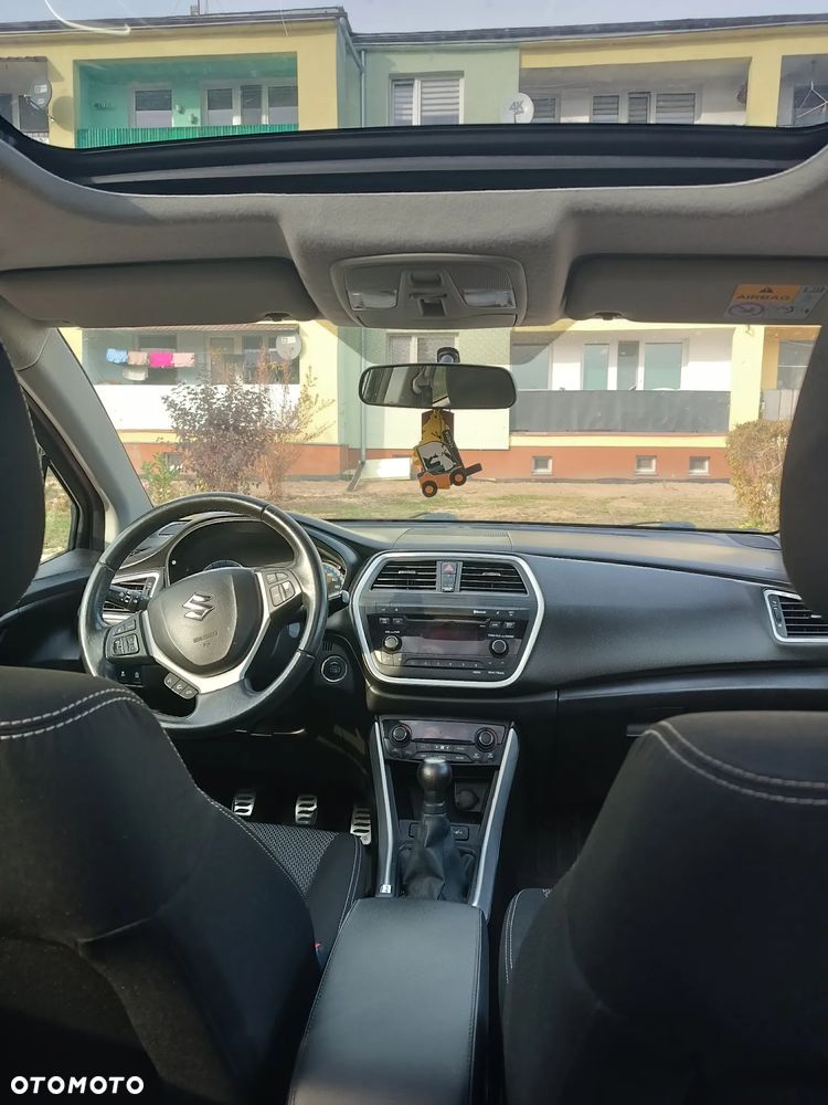 Suzuki SX4 S-Cross - 11