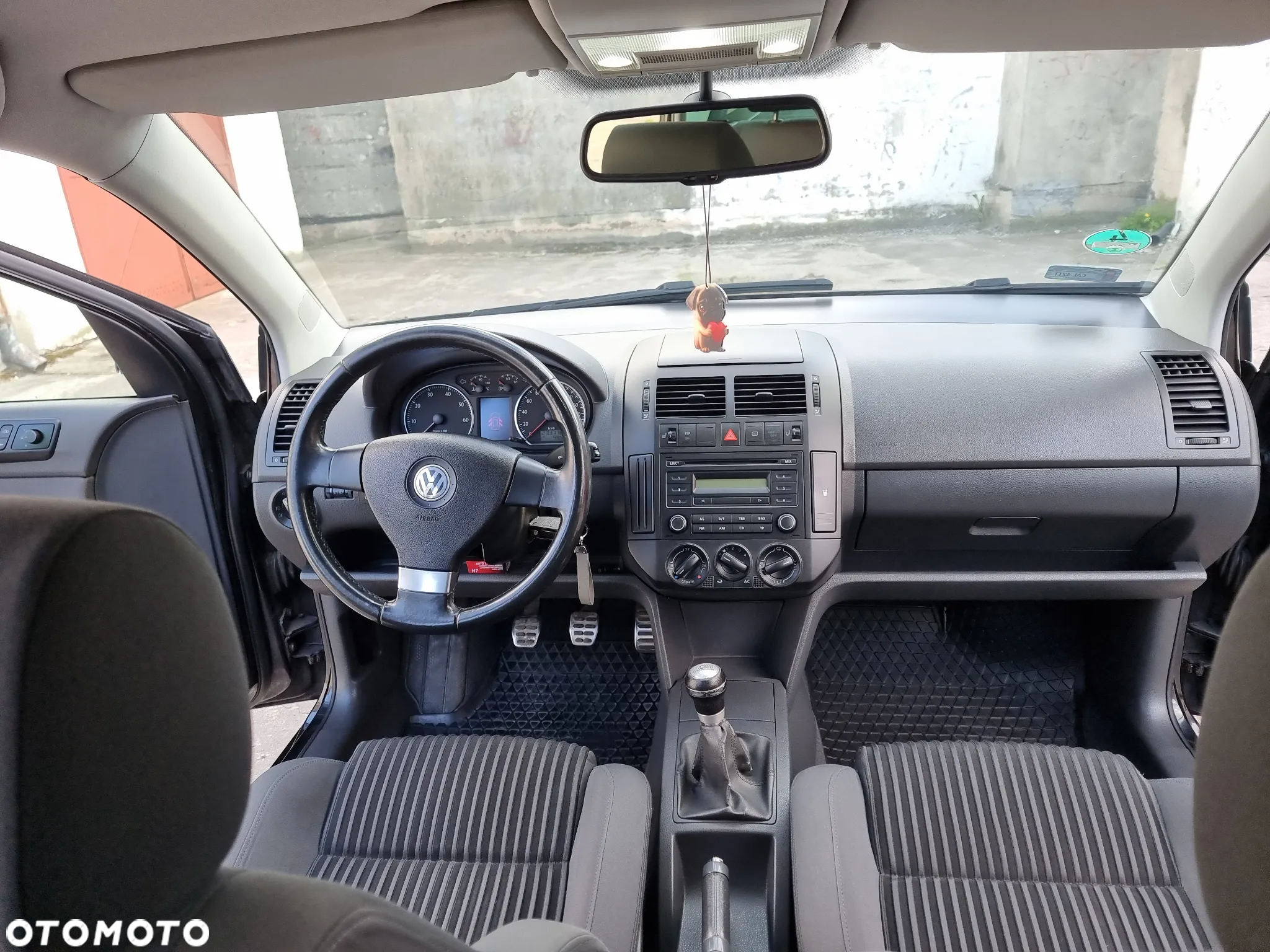 Volkswagen Polo - 9