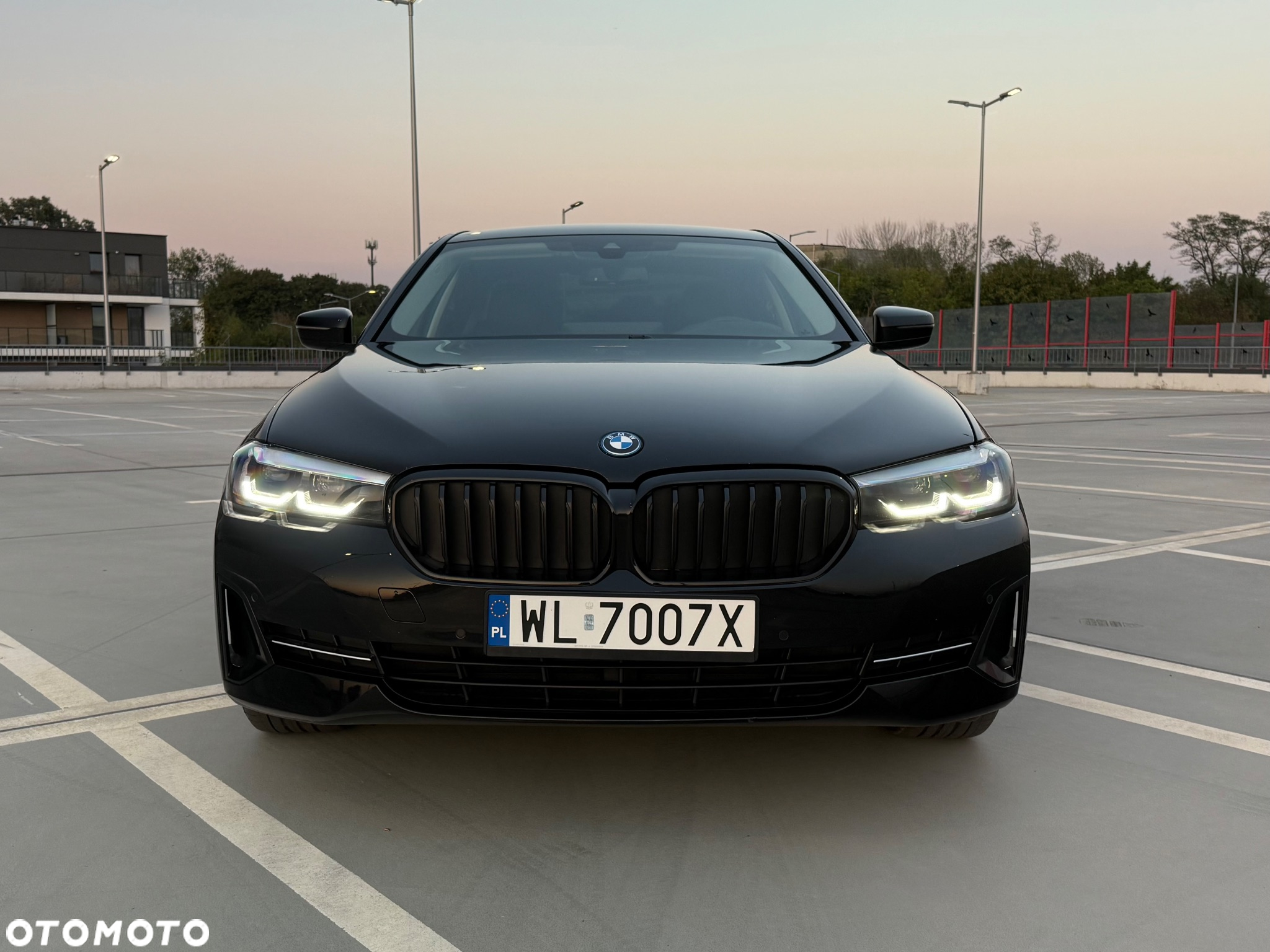 BMW Seria 5 530e xDrive - 3