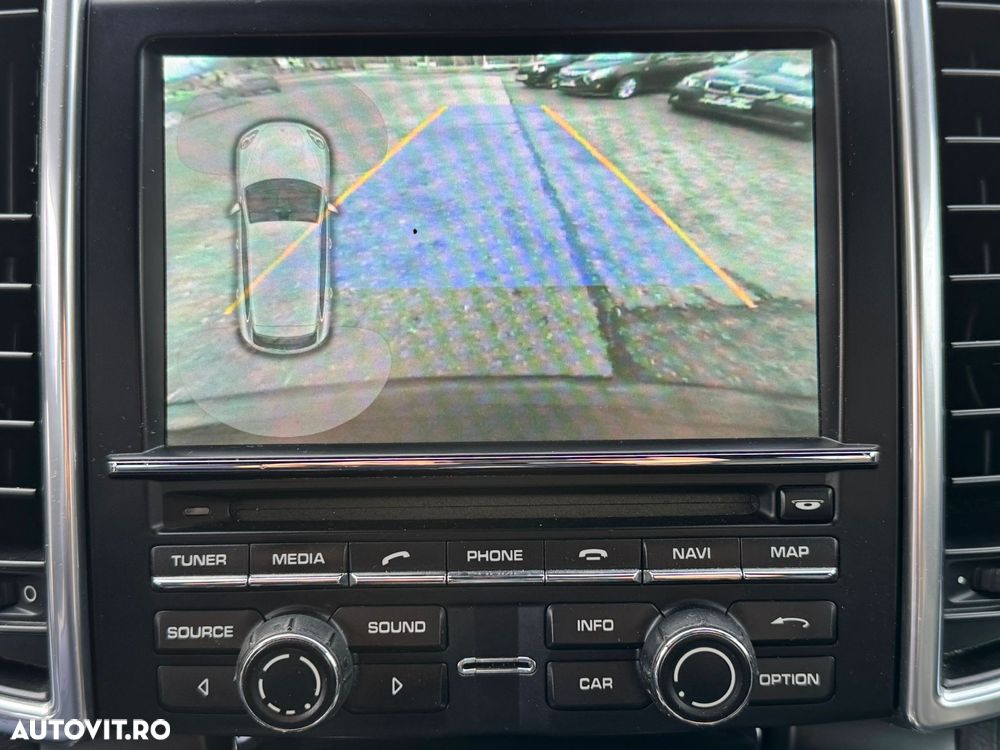 Porsche Cayenne Diesel Platinum Edition - 16