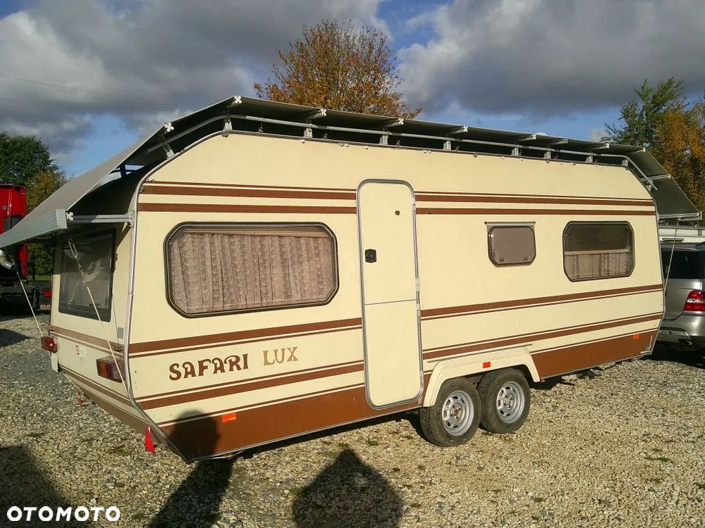 Wilk Safari lux z dodatkowym dachem - 9