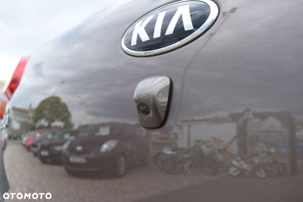 Kia Ceed - 12