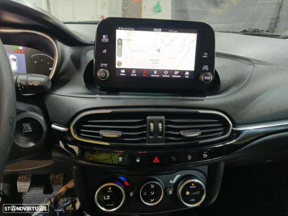 Fiat Tipo Cross 1.3 Multijet - 4