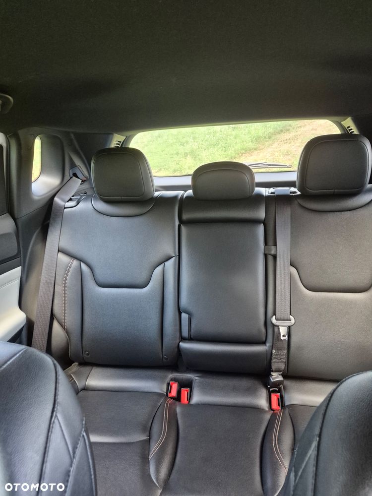 Jeep Compass - 11