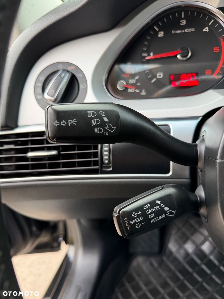 Audi A6 Avant 2.0 TDI DPF multitronic - 32