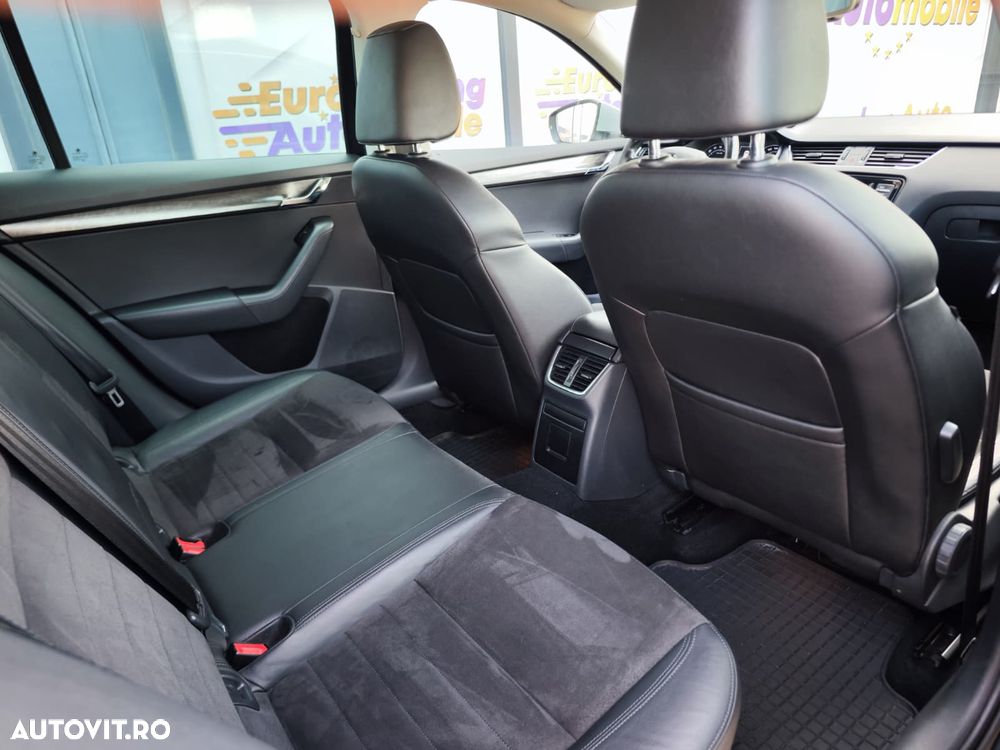 Skoda Octavia 2.0 TDI 4X4 DSG Scout - 6