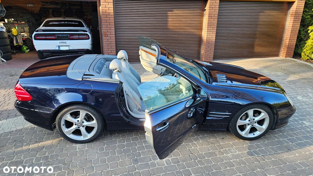 Mercedes-Benz SL - 23