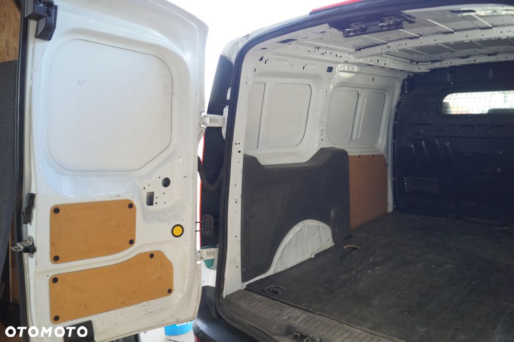 Ford Transit Connect - 27