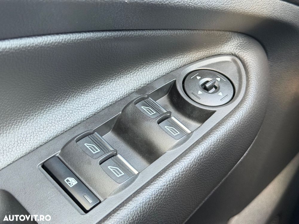 Ford Kuga 1.5 EcoBoost TITANIUM - 34