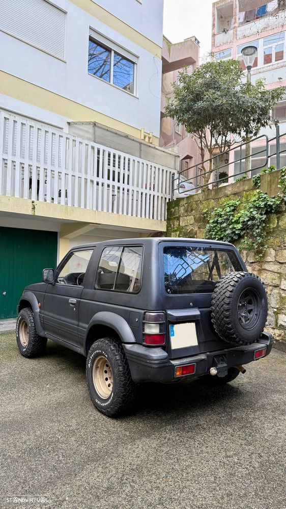 Mitsubishi Pajero 2.5 TDi GLS - 15