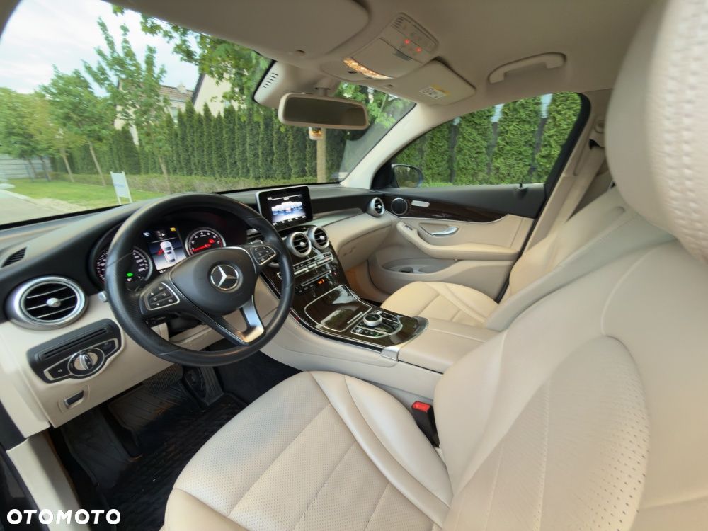 Mercedes-Benz GLC - 9