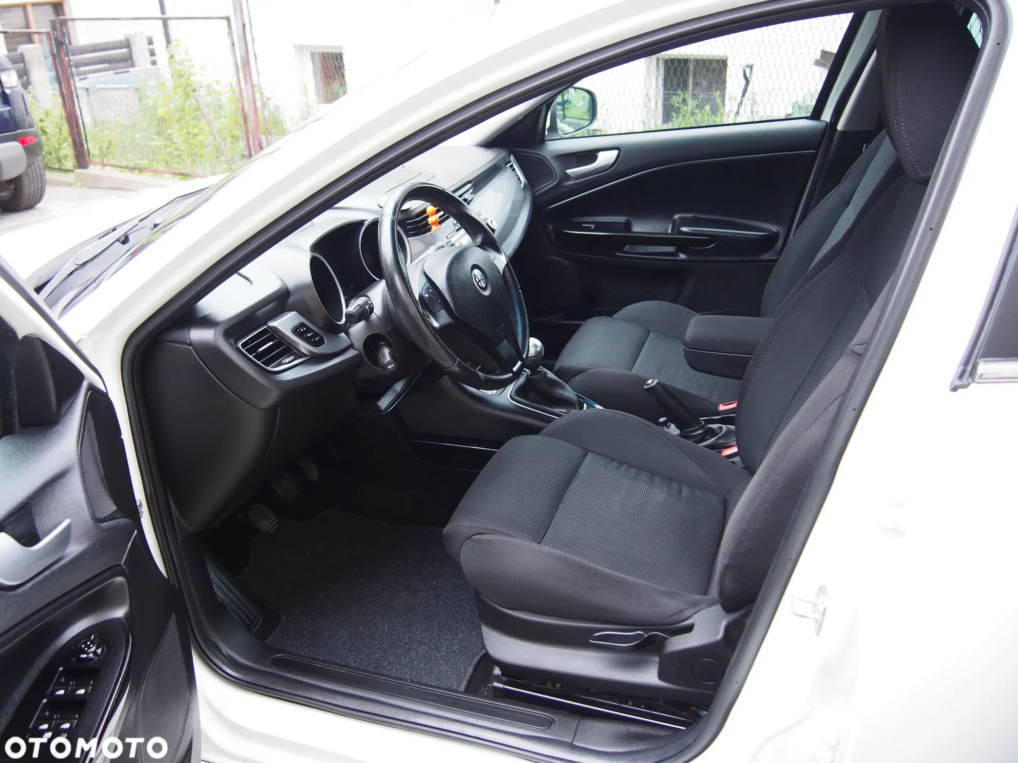 Alfa Romeo Giulietta 1.6 JTDM 16V Business - 10