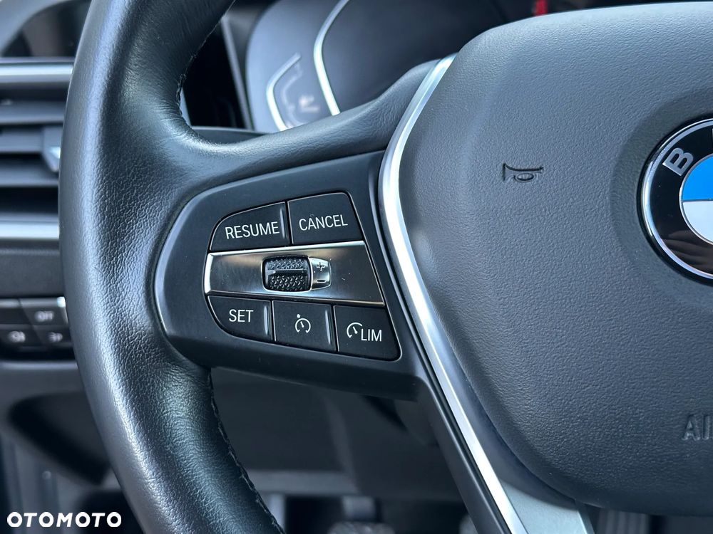 BMW Seria 3 318d - 10