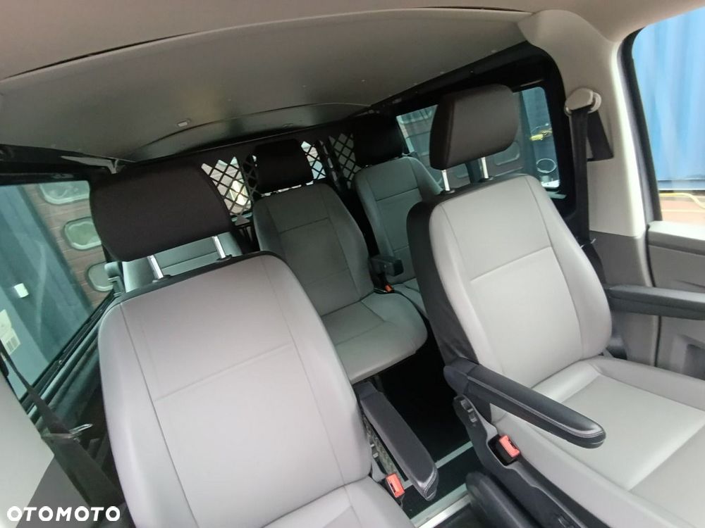 Volkswagen Transporter - 40