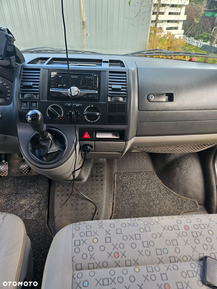Volkswagen Transporter - 9
