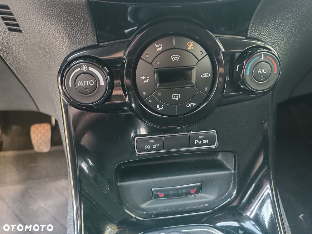Ford Fiesta 1.0 EcoBoost Platinium X - 14