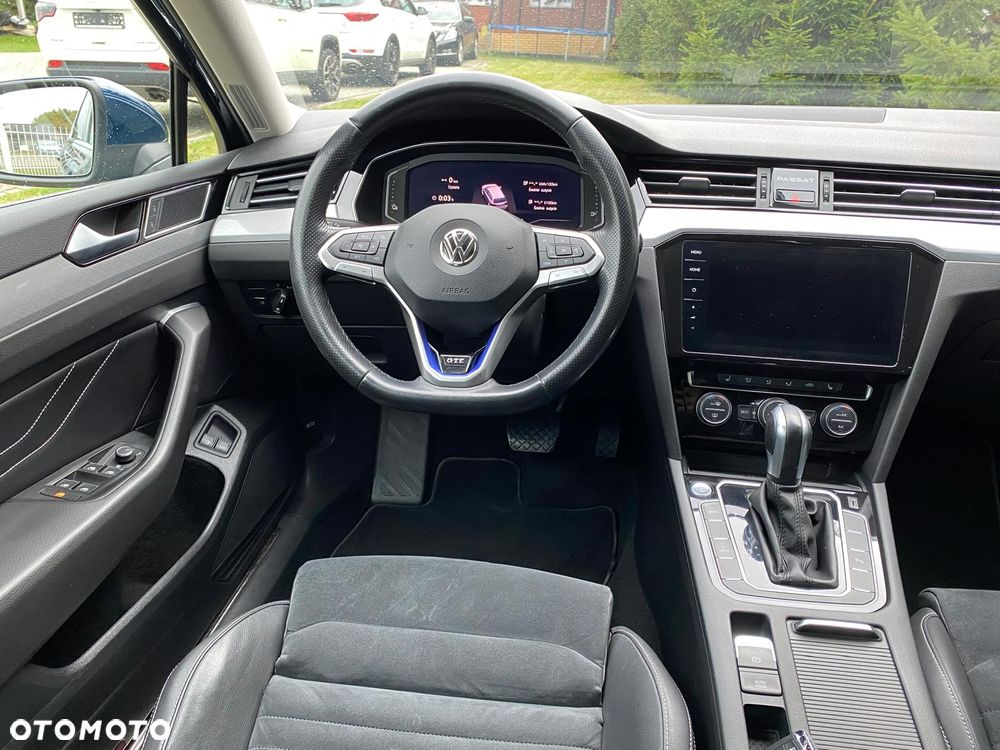 Volkswagen Passat Variant - 12