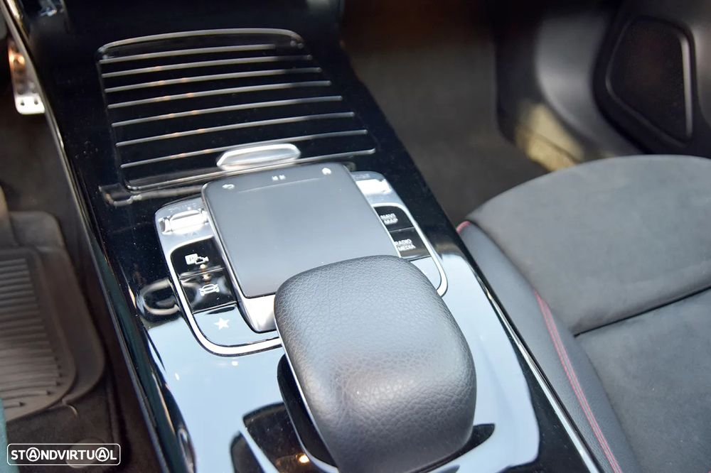 Mercedes-Benz A 180 d AMG Line Aut. — fotografia 48