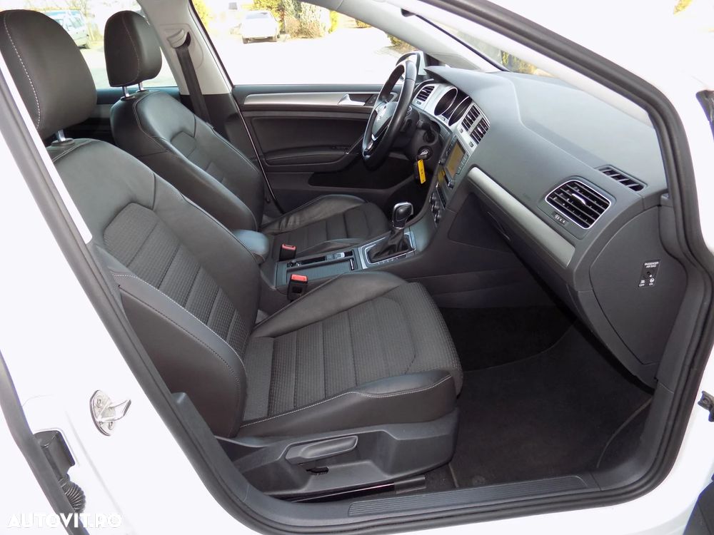 Volkswagen Golf 2.0 BlueTDI DSG Highline - 22