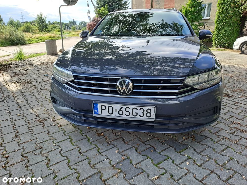 Volkswagen Passat 1.5 TSI EVO Essence - 1