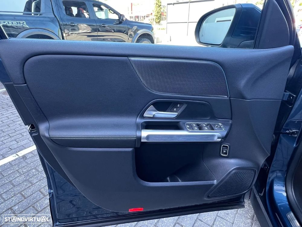 Mercedes-Benz EQB 250 Progressive — photo 5