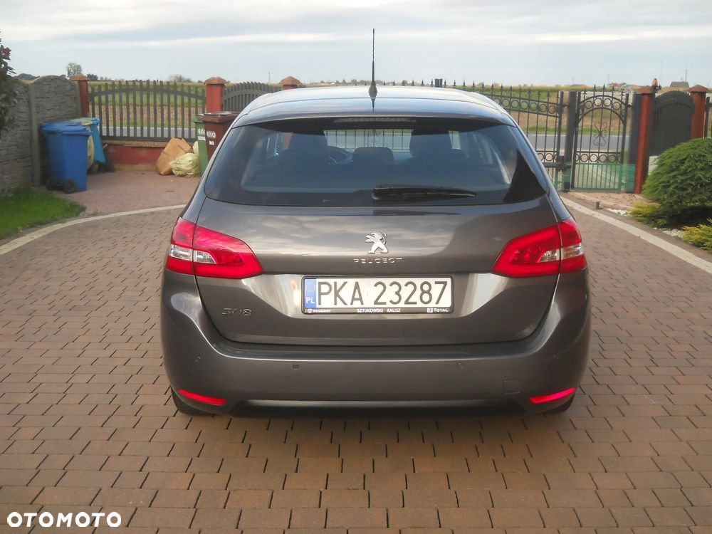 Peugeot 308 1.5 BlueHDi Active S&S EAT6 - 4