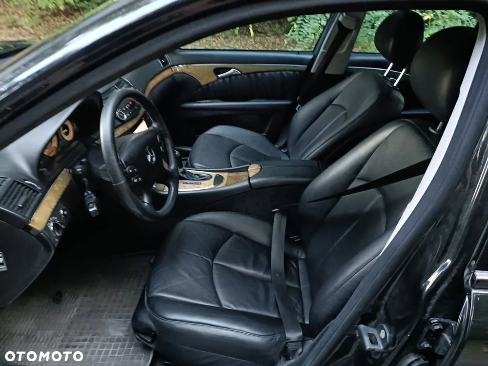 Mercedes-Benz Klasa E 280 CDI 4-Matic T Avantgarde - 5