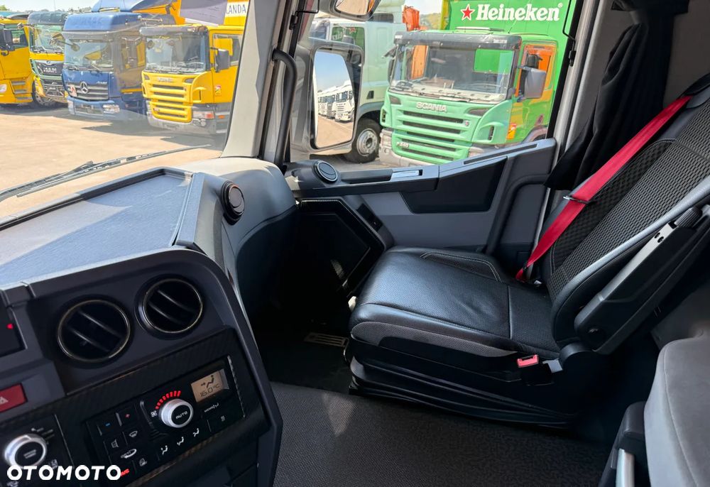 Renault T 430 / CHŁODNIA / SCHMITZ / WINDA / 6×2 /  21 EUROPALET / SYPIALKA / 3 OSIE  /  PRZEBIEG TYLKO  199 TYŚ  / AUTOMAT / JAK NOWA / E6 / SPROWADZONA / - 18