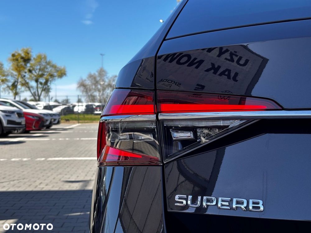 Skoda Superb 2.0 TDI SCR Style DSG - 10
