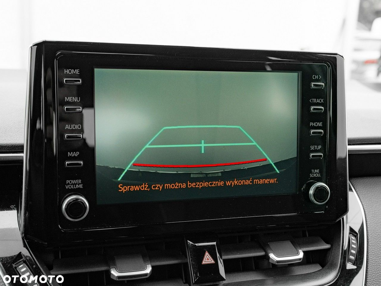 Toyota Corolla 1.8 Hybrid GPF Comfort - 24