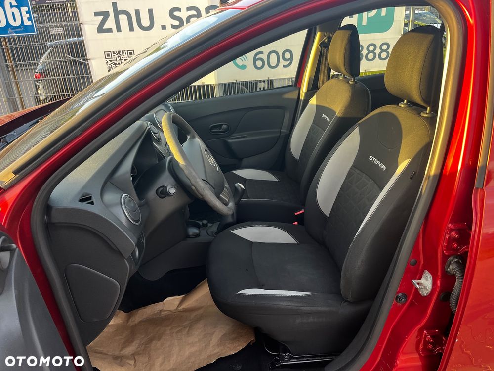 Dacia Sandero 0.9 TCe SL Celebration - 11