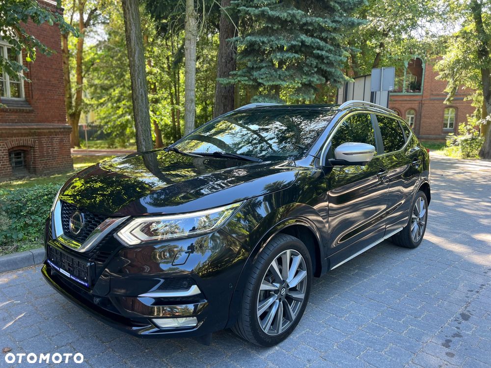 Nissan Qashqai 1.3 DIG-T MHEV Xtronic Tekna+ - 4