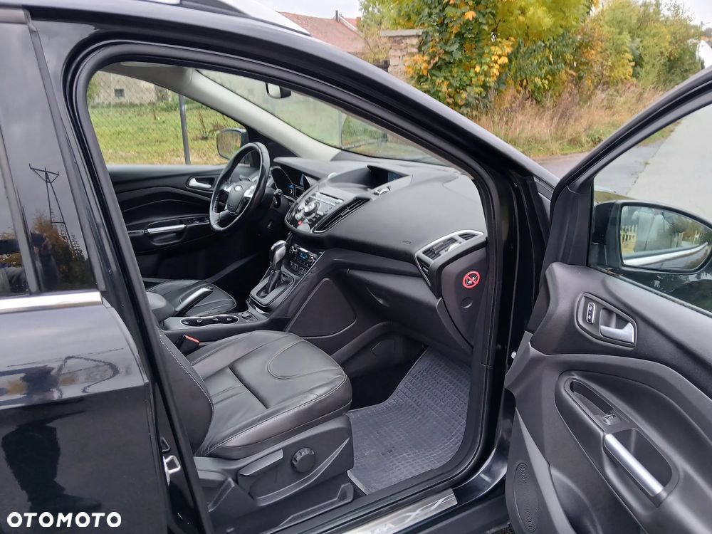 Ford Kuga 2.0 TDCi 4x4 Titanium - 25
