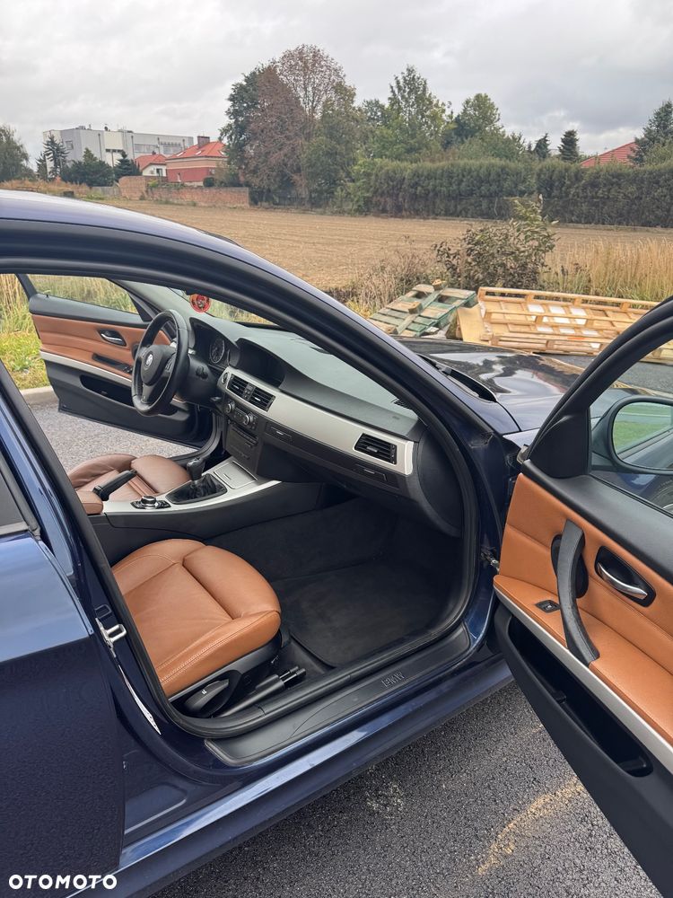 BMW Seria 3 320d Efficient Dynamics - 21