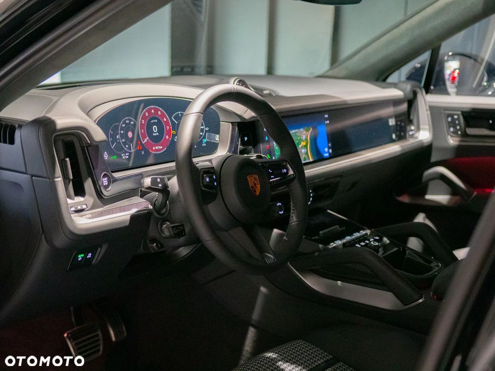 Porsche Cayenne - 15