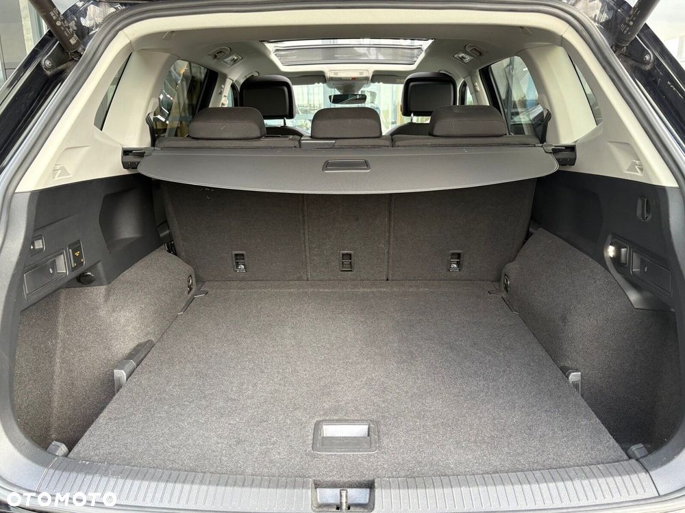Volkswagen Tiguan Allspace - 21