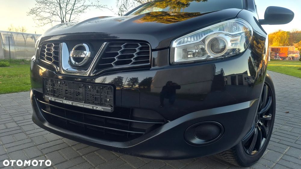 Nissan Qashqai - 25