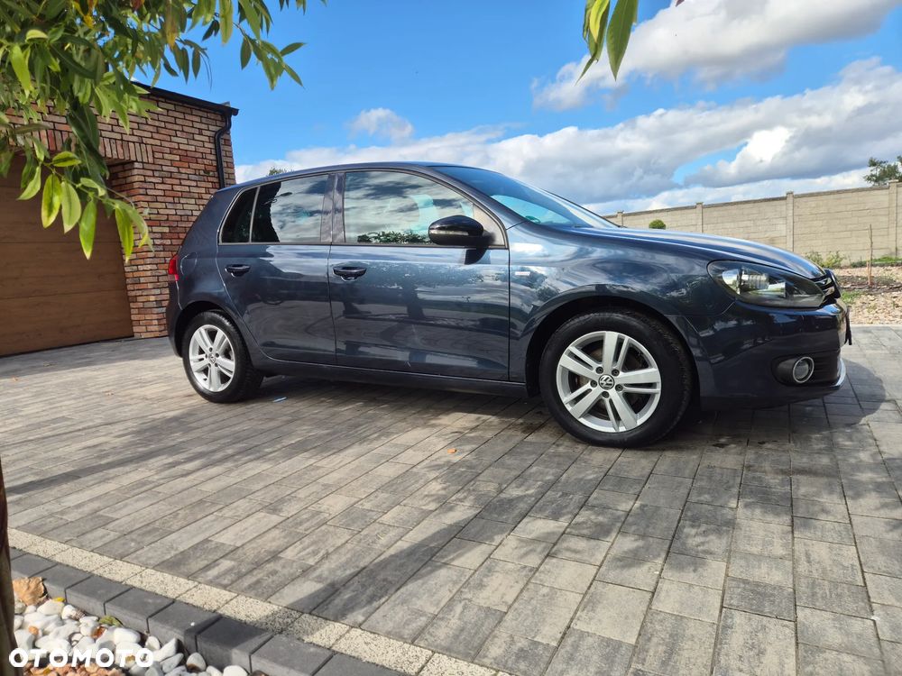 Volkswagen Golf - 10