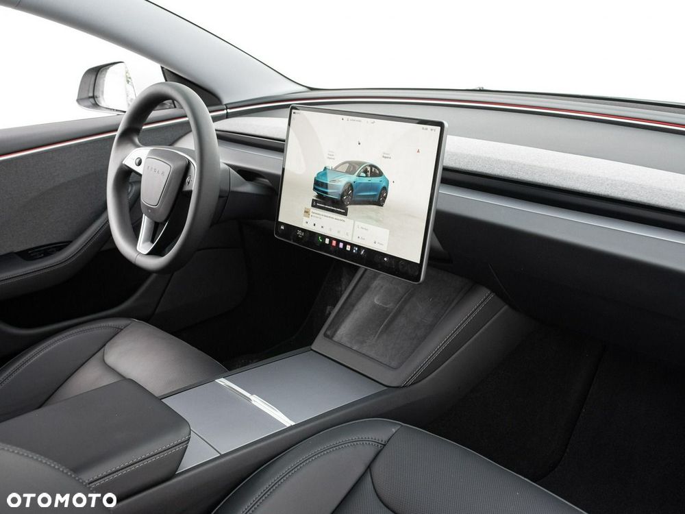 Tesla Model 3 - 30