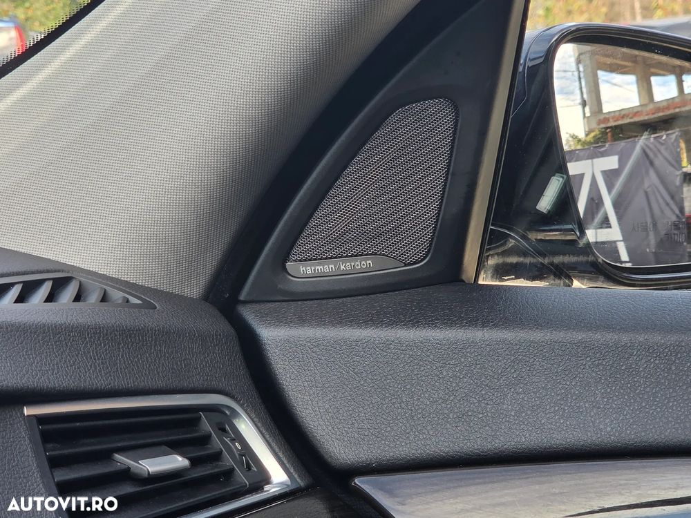 BMW Seria 5 520d Aut. Luxury Line - 36