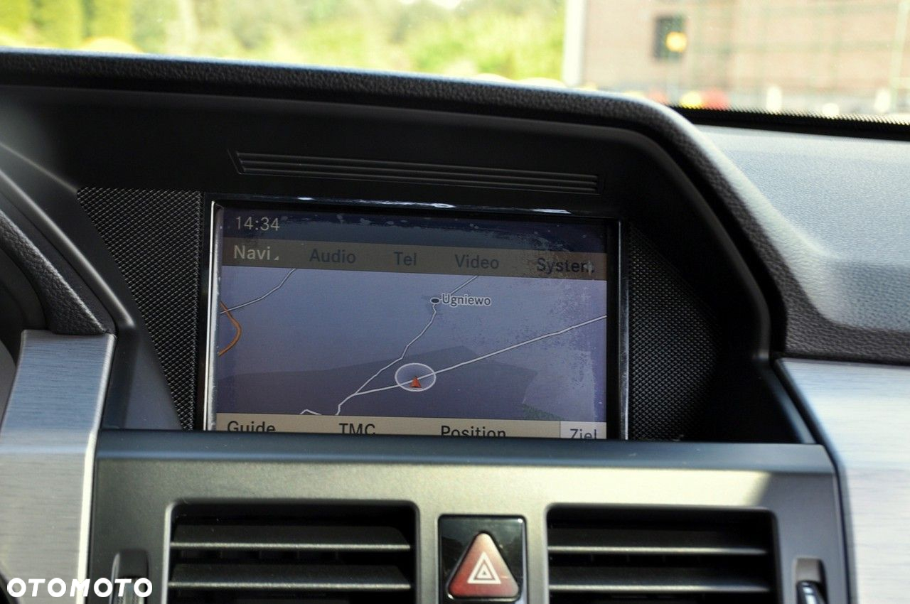 Mercedes-Benz GLK - 32