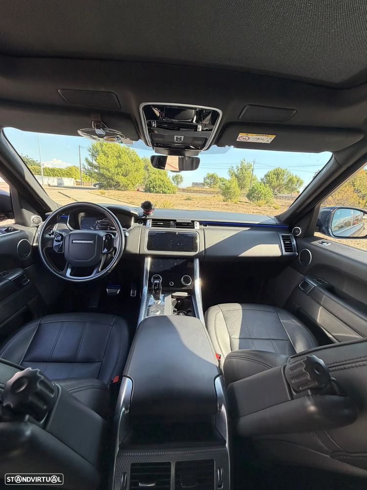 Land Rover Range Rover P400e Plug-in Westminster Black - 16